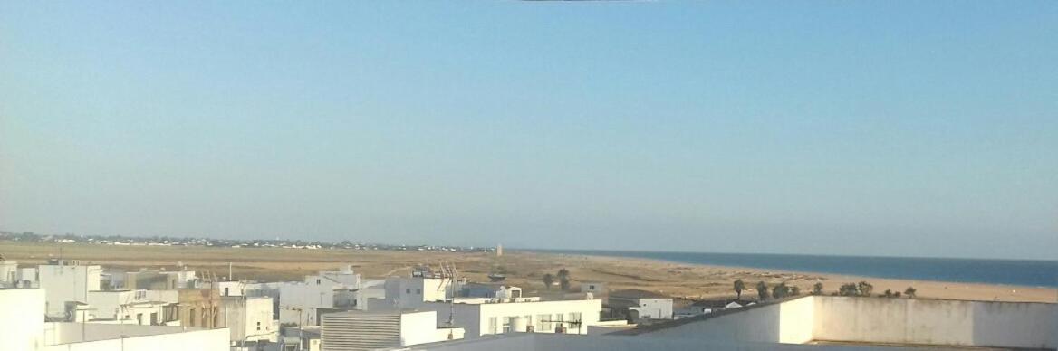 Conil Apartamentos La Dama Y El Vagabundo Conil De La Frontera Luaran gambar