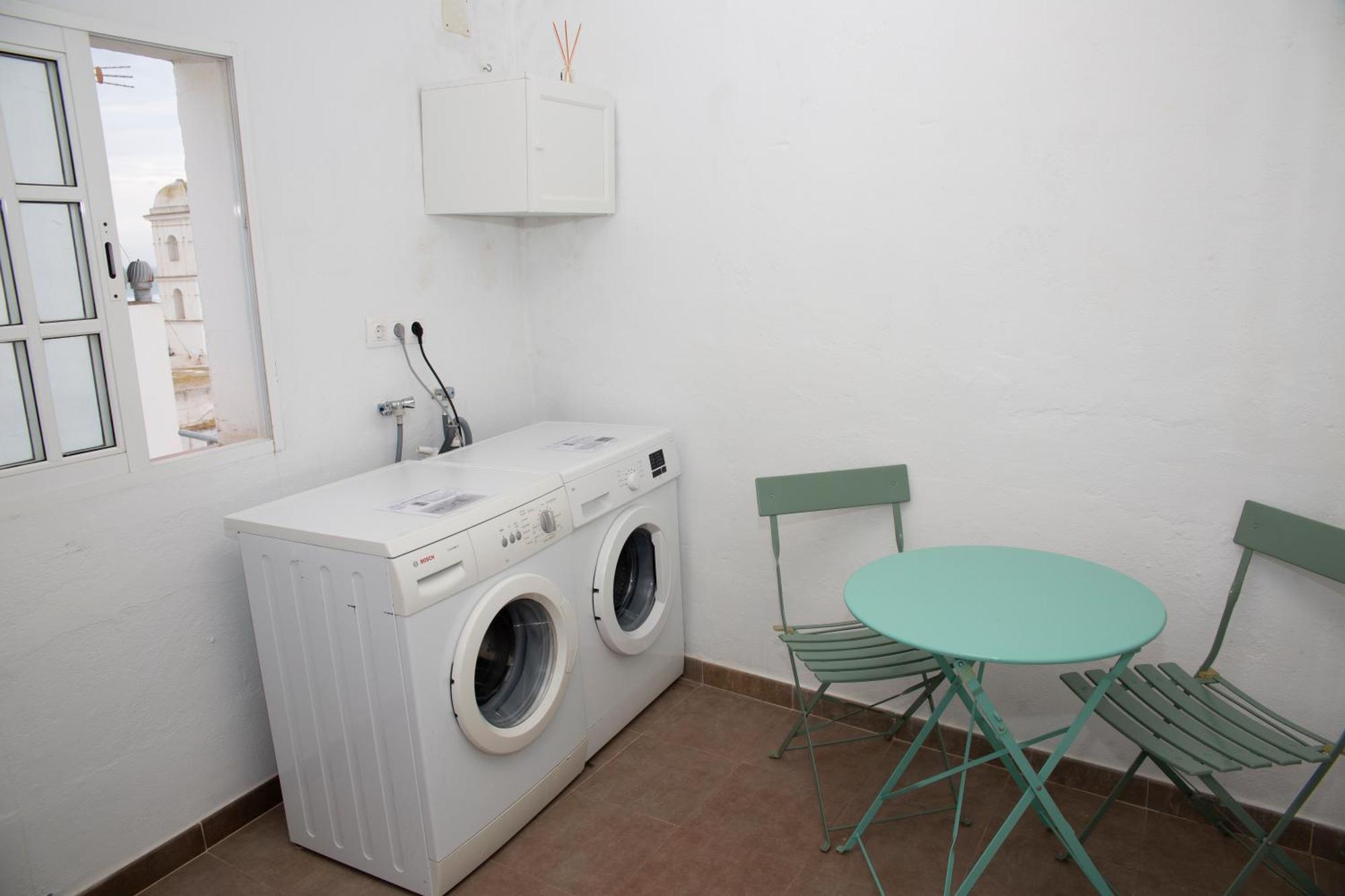 Conil Apartamentos La Dama Y El Vagabundo Conil De La Frontera Luaran gambar