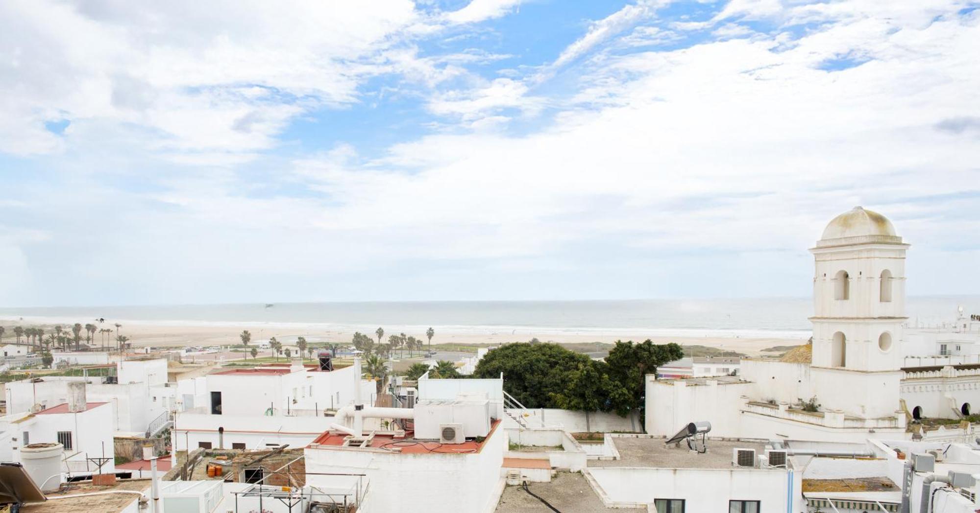 Conil Apartamentos La Dama Y El Vagabundo Conil De La Frontera Luaran gambar